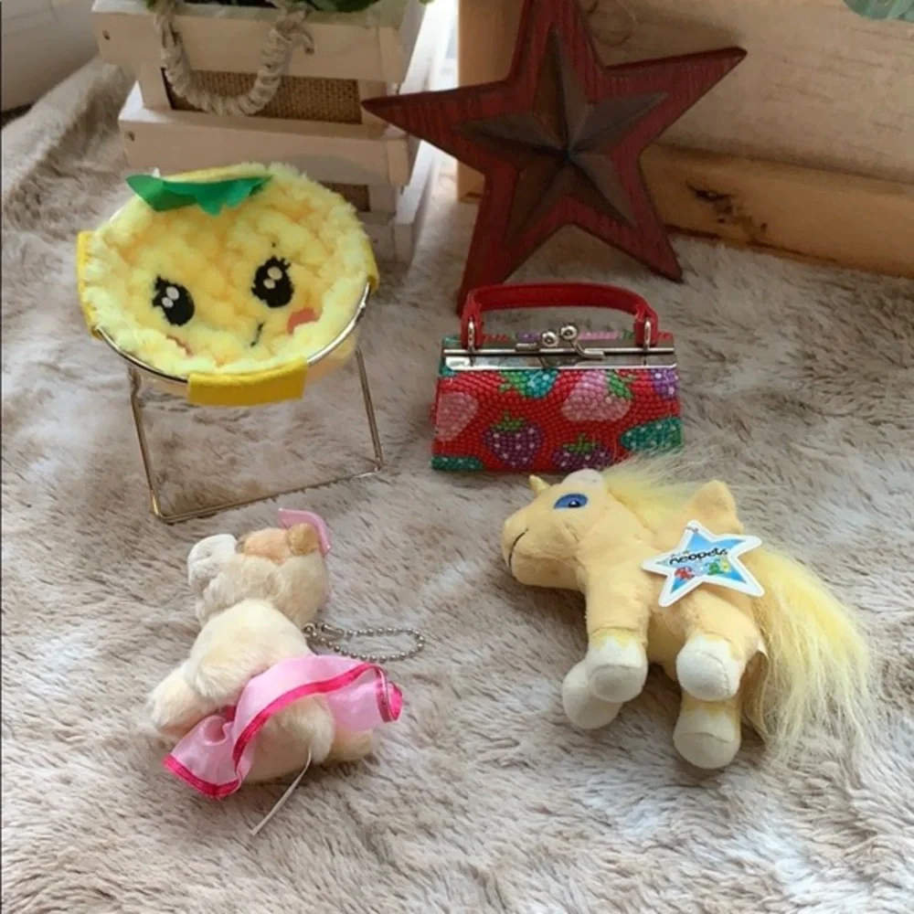 Neopet & Friend Bundle Pre Owned